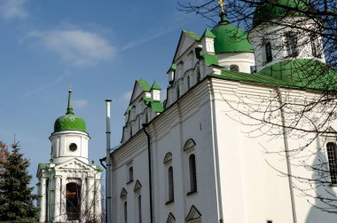 Kiliseler ve manastırlar