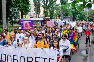 Kiev, Ukrayna - 23 Haziran 2019. Eşitlik Yürüyüşü. Lgbt yürüyüşü Kiev. Gay geçit töreni