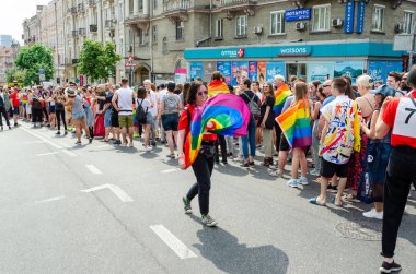 Kiev, Ukrayna - 23 Haziran 2019. Eşitlik Yürüyüşü. Lgbt yürüyüşü Kiev. Gay geçit töreni