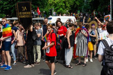 Kiev, Ukrayna - 23 Haziran 2019. Eşitlik Yürüyüşü. Lgbt yürüyüşü Kiev. Gay geçit töreni