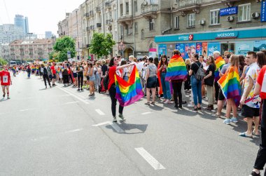 Kiev, Ukrayna - 23 Haziran 2019. Eşitlik Yürüyüşü. Lgbt yürüyüşü Kiev. Gay geçit töreni