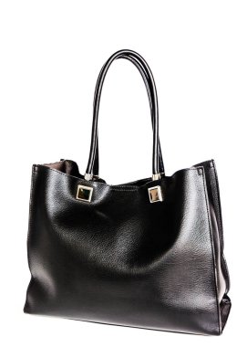 Beyaz arka planda izole edilmiş siyah deri kadın çantası. Parlak, şık moda kadınları çantası. Kadın çantaları ve aksesuarları