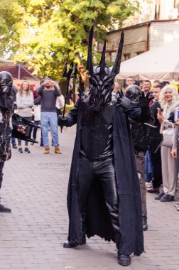 Kyiv, Ukrayna - 22 Eylül 2019: Comic Con Ukrayna Festivali. Süper kahraman kostümü giymiş oyuncular. Çizgi roman festivali. Cosplay Marvel, Avengers, Games, Dc, Xmen, Anime