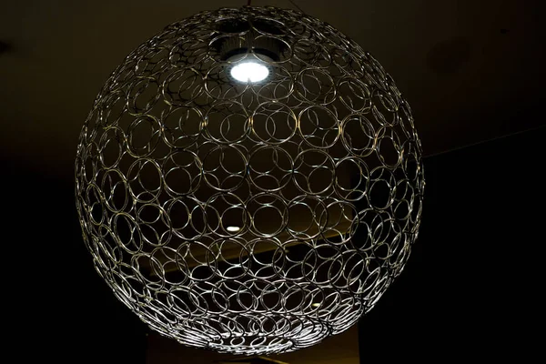 Siyah küre şeklinde Modern Avize