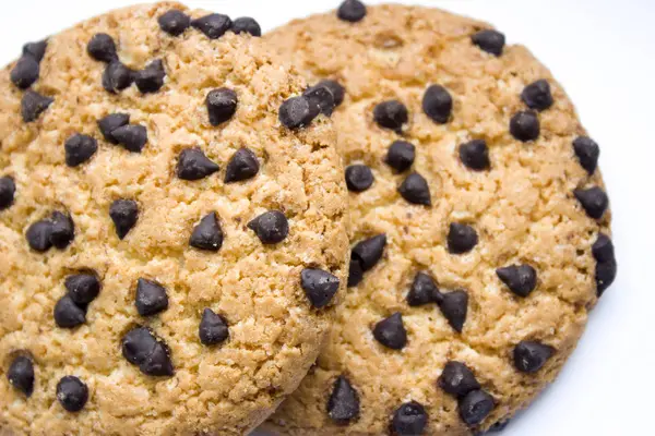 Runda Cookie Med Choklad Isolerade Över Den Vita Bakgrunden — Stockfoto