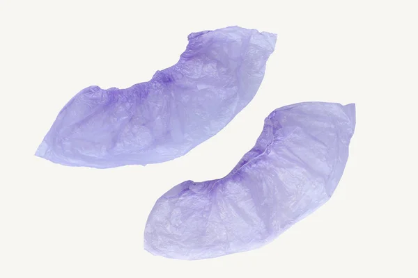 Dos Zapatos Médicos Color Púrpura Cubre Los Zapatos Aislados Sobre — Foto de Stock