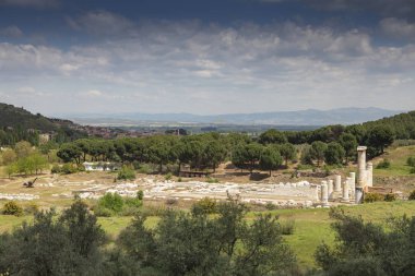 2. yüzyıl Lidya'nın Sardeis başkenti Artemis tapınağının kalıntıları