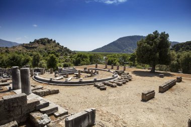 Kaunos antik kenti, Dalyan Vadisi, Türkiye. Kaunos (Latince: Caunus) Antik Karya ve Anadolu 'da, modern Dalyan kentinin birkaç km batısında, Mula Eyaleti, Türkiye.