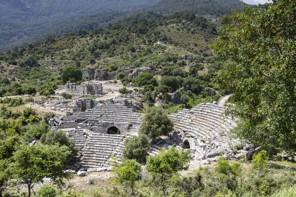 Kaunos antik kenti, Dalyan Vadisi, Türkiye. Kaunos (Latince: Caunus) Antik Karya ve Anadolu 'da, modern Dalyan kentinin birkaç km batısında, Mula Eyaleti, Türkiye.