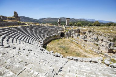 Xanthos Antik kenti. Antalya/Türkiye 'de mezar anıtı ve Xanthos-Letoon (Xantos, Xhantos, Xanths) antik kenti harabeleri. Likya 'nın başkenti.