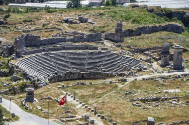 Xanthos Antik kenti. Antalya/Türkiye 'de mezar anıtı ve Xanthos-Letoon (Xantos, Xhantos, Xanths) antik kenti harabeleri. Likya 'nın başkenti.