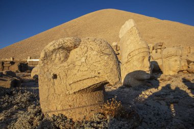 Türkiye'de Nemrut Dağı.