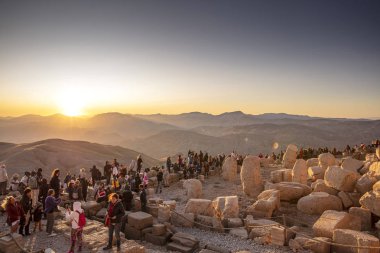 Türkiye'de Nemrut Dağı.