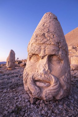 Türkiye'de Nemrut Dağı.