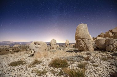 Türkiye'de Nemrut Dağı.