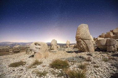 Türkiye'de Nemrut Dağı.