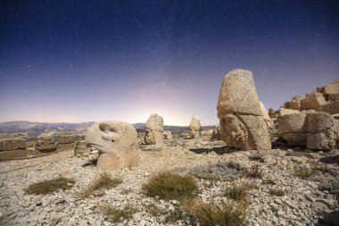 Türkiye'de Nemrut Dağı.