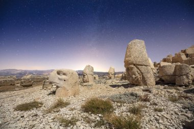 Türkiye'de Nemrut Dağı.