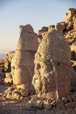Adıyaman'da Nemrut Dağı'nın tepesindeki heykeller