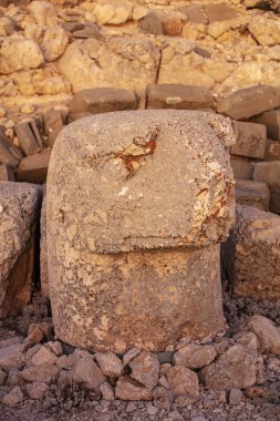 Adıyaman'da Nemrut Dağı'nın tepesindeki heykeller