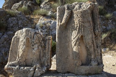 Arsemia antik bölgesinde Herkül ve Antiochus 'un el sıkışması rahatlaması
