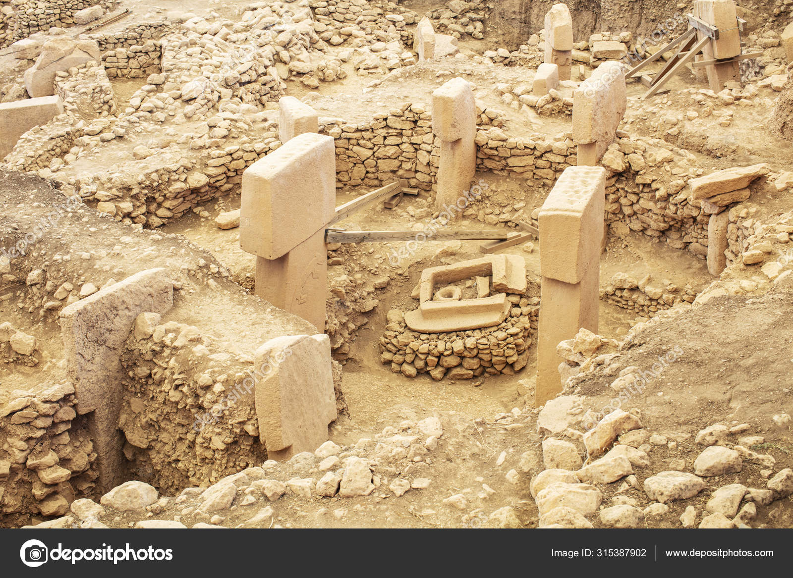 Gobeklitepe Sanliurfa Turkey Gobekli Tepe Archaeological Site Sanliurfa Turkeya Stock Editorial Photo C Kokal 315387902