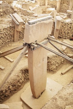 Göbeklitepe, Sanliurfa / Türkiye. Göbekli Tepe, Şanlıurfa, Türkiye 'de bir arkeoloji alanıdır.