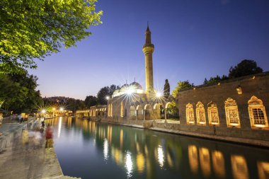 Balikligol, Sanliurfa / Türkiye. Balikligol Camii (Balık Gölü )