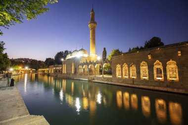 Balikligol, Sanliurfa / Türkiye. Balikligol Camii (Balık Gölü )