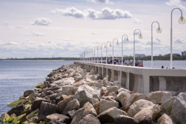 lehçe deniz baltık kum 