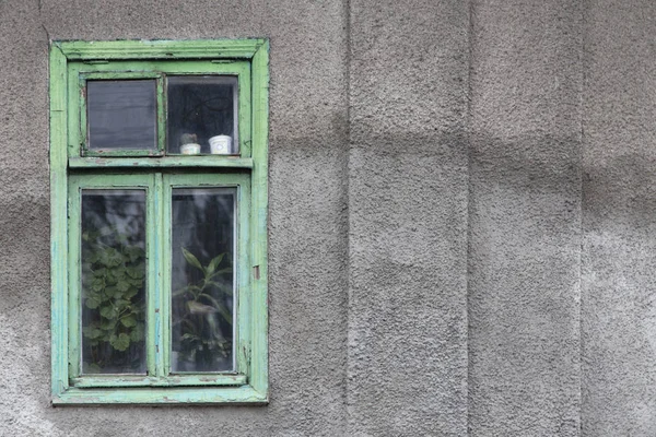 Old Gray Wall Green Window Image May Used Background — Stock Photo, Image
