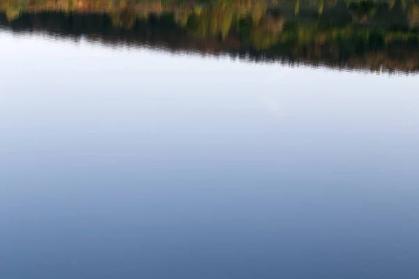 Alongamento Azul Superfície Lago Esta Imagem Pode Ser Usada Como — Fotografia de Stock