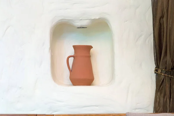 Brown Jug Niche White Wall Walls Made Clay Coated Lime — Stock Photo, Image