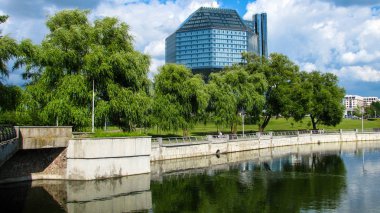 Minsk, Beyaz Rusya - 10 Temmuz 2018: Beyaz Rusya Milli Kütüphanesi.