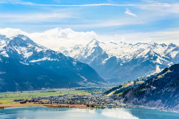 Zell am See. Γραφική άποψη για τις Άλπεις κοντά Zeller Δείτε λίμνη. Ζιλερτάλ. Αυστρία, Τιρόλο — Φωτογραφία Αρχείου