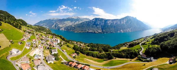 Walensee (Walen Gölü), Amden, Beltis fr havadan panoramik görünümü — Stok fotoğraf