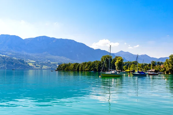 Attersee gölü im Salzkammergut, Alpler Dağları Yukarı Avusturya