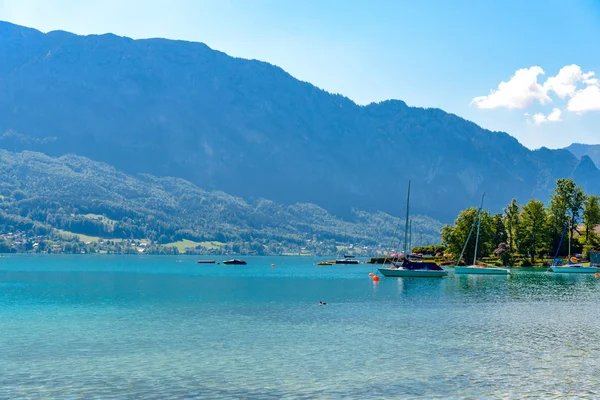 Attersee lake im Salzkammergut, alpes montañas Alta Austria —  Fotos de Stock