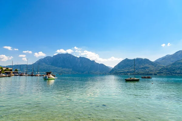 Attersee gölü im Salzkammergut, Alpler Dağları Yukarı Avusturya