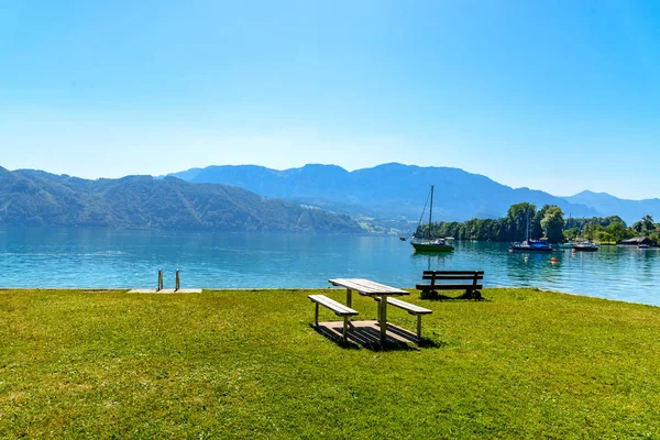 Attersee gölü im Salzkammergut, Alpler Dağları Yukarı Avusturya