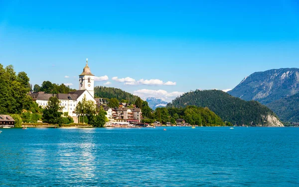 Sankt Wolfgang im Salzkammergut, Wolfgangsee, Áustria — Fotografia de Stock