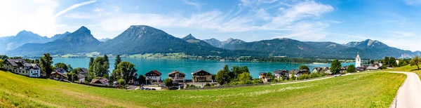 Sankt Wolfgang im Salzkammergut, Wolfgangsee, Österrike — Stockfoto