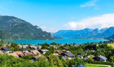 St Gilgen'de Wolfgangsee gölü. Salzkammergut, Salzburg, Austr