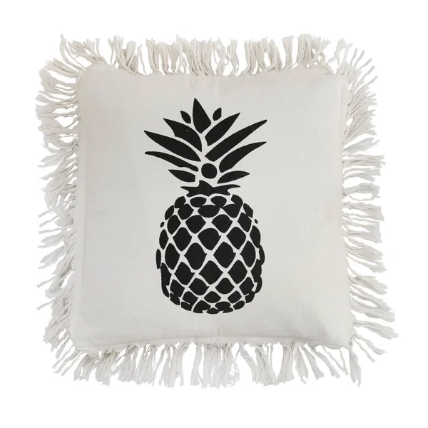 Cuscino ananas isolato su sfondo bianco. Dettagli di stile boho moderno eco design interno — Foto Stock