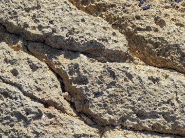Deniz kıyısında taş dokusu