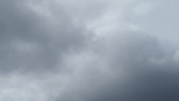 Grijze Hemel Bedekt Door Bewolkte Dichte Wolken Grijzende Dag Hemel — Stockvideo
