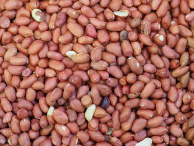 Doğu Çarşısı 'nın açık tepsisinde yer fıstığı