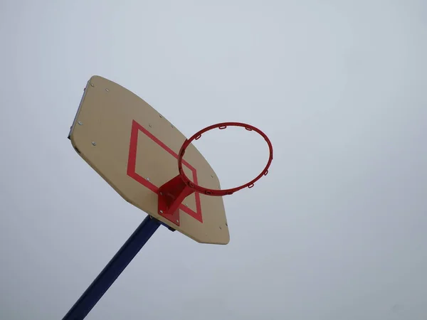 Bílá Basketbalová Deska Červeným Košem Bez Mřížky — Stock fotografie