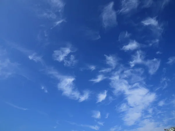 Nuvole Bianche Cielo Blu — Foto Stock