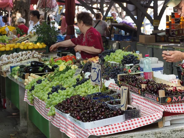 Хорватія Медулін Липня 2019 Року Дозрілі Сільськогосподарські Фрукти Овочі Місці — стокове фото